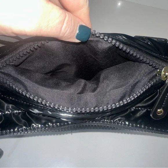 Sondra Roberts Squared Black Quilted Puffer Crossbody Bag w/Striped Strap NWOT - Picture 9 of 11